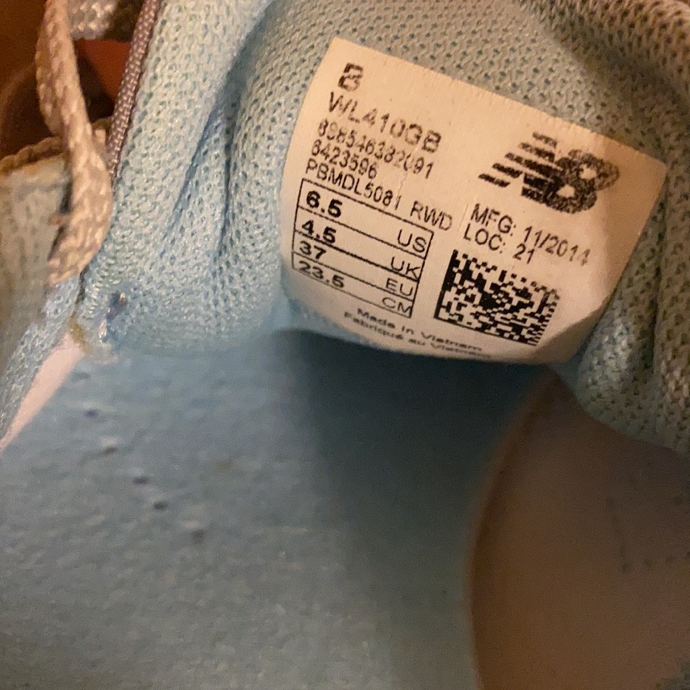 New Balance 410 women size 6.5 blue gray yellow - Picture 3 of 5